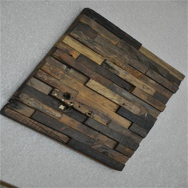 Sentiero con mattonelle da esterno in legno di ipè